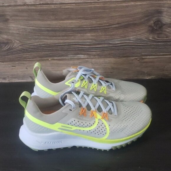 New Nike React Pegasus Womens Trail Running Sneakers Size‎ 10 Outdoor Hiking - Picture 4 of 9